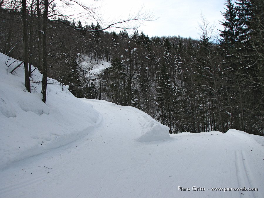 07 Saliamo a sx per la Conca dell'Alben.jpg